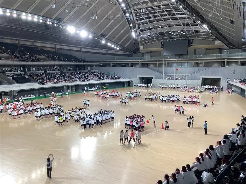 5人6脚   中1🥇肩を組んで猛ダッシュ💨