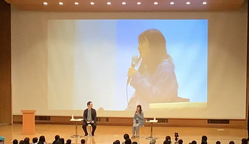 講堂で行われた「チャレンジトーク」での陸上・田中希実選手