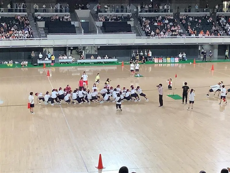 中学綱引き　 中1🥇会場がどっと湧きました！中1さん力持ち💪